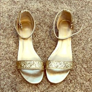 Gold Sparkle 2” Wedges